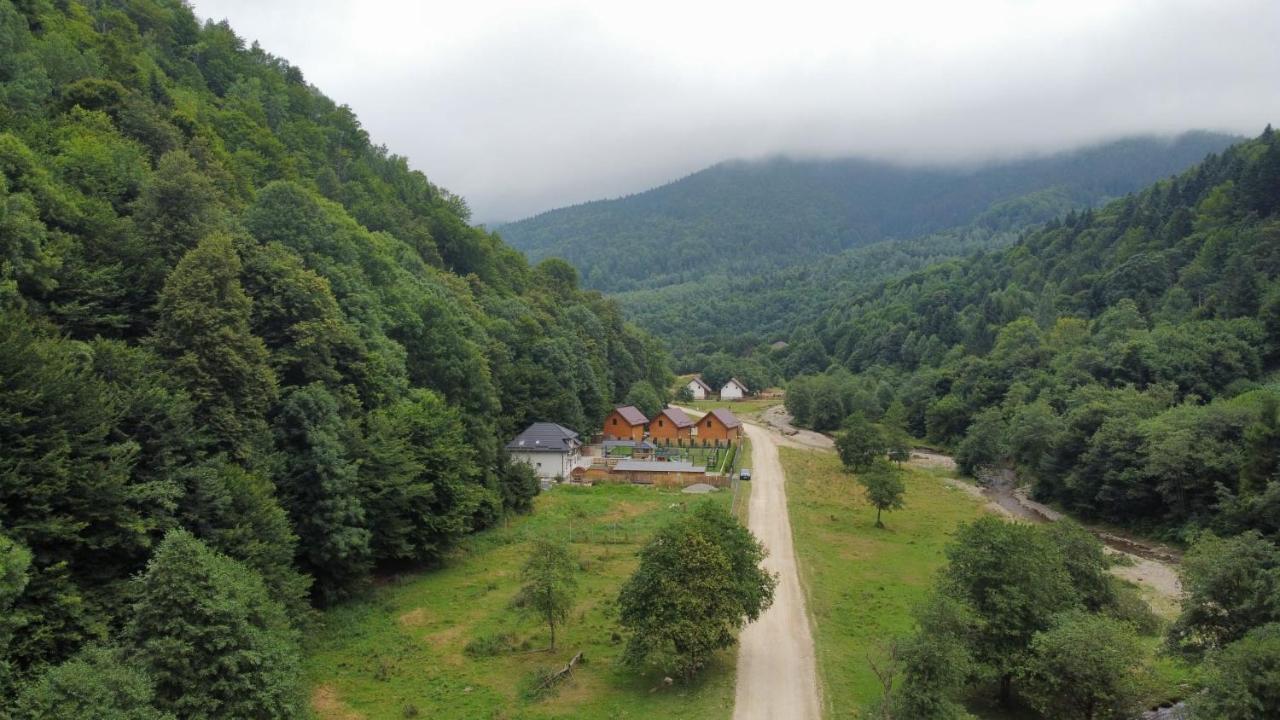 Вілла Aroa Mountain Зернешті Екстер'єр фото